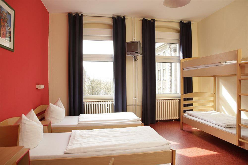 Acama Hotel & Hostel Schoeneberg Berlin Bagian luar foto