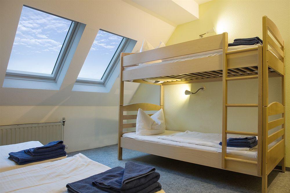 Acama Hotel & Hostel Schoeneberg Berlin Bagian luar foto