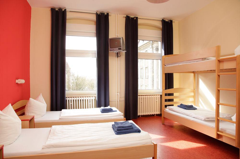 Acama Hotel & Hostel Schoeneberg Berlin Bagian luar foto
