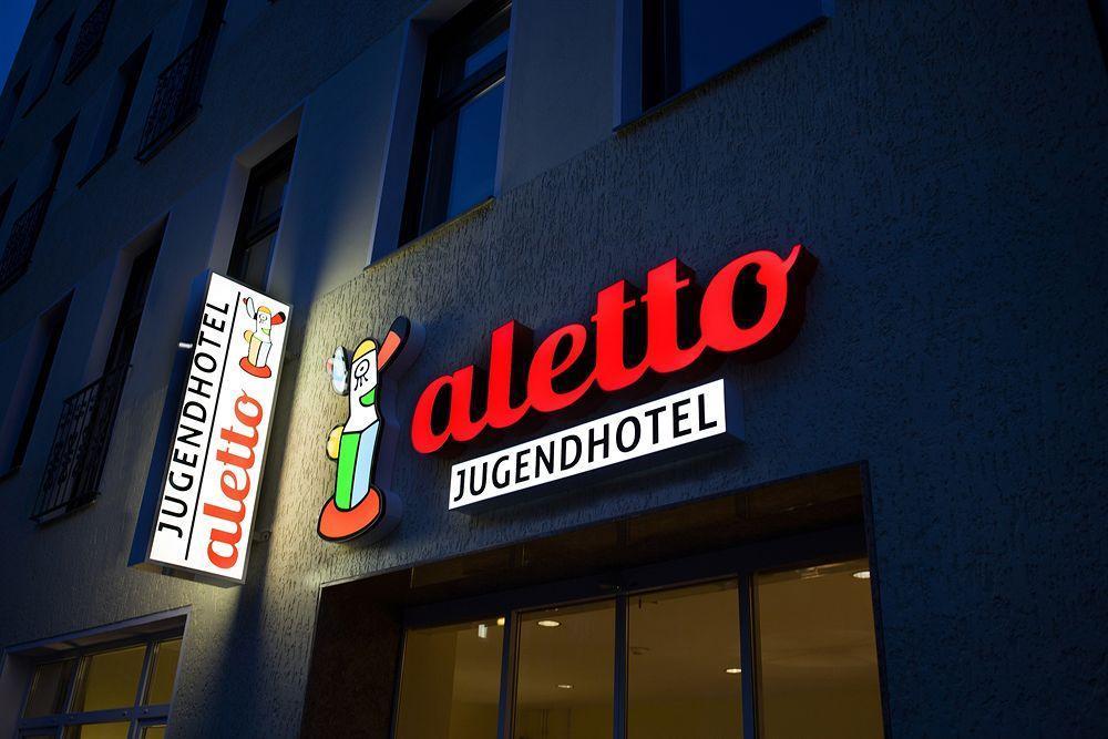 Acama Hotel & Hostel Schoeneberg Berlin Bagian luar foto