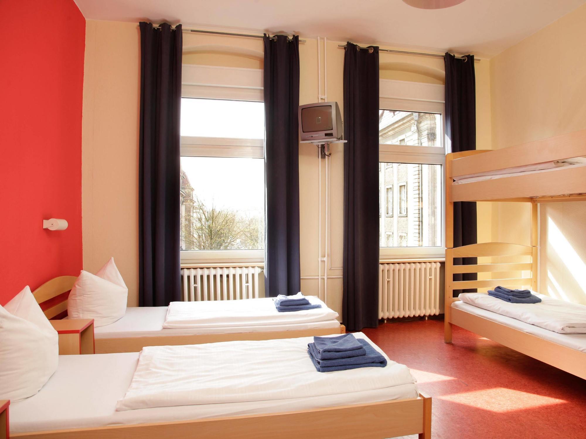 Acama Hotel & Hostel Schoeneberg Berlin Bagian luar foto