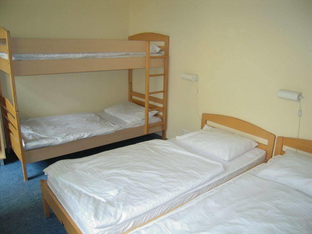 Acama Hotel & Hostel Schoeneberg Berlin Bagian luar foto