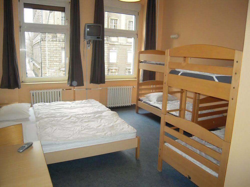Acama Hotel & Hostel Schoeneberg Berlin Bagian luar foto