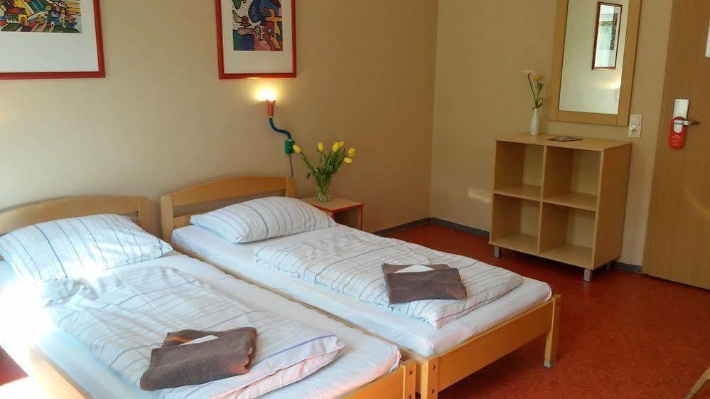 Acama Hotel & Hostel Schoeneberg Berlin Bagian luar foto